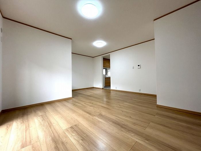 Renovated 4LDK House for Sale in Yawata, Kyoto - Thumbnail 4
