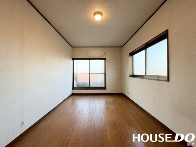 3DK Detached House for Sale in Settsu City, Osaka - Thumbnail 3