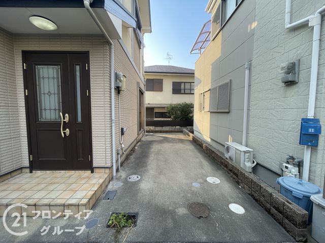 4LDK Detached House for Sale in Sakai, Osaka - Move-in Ready - Thumbnail 2