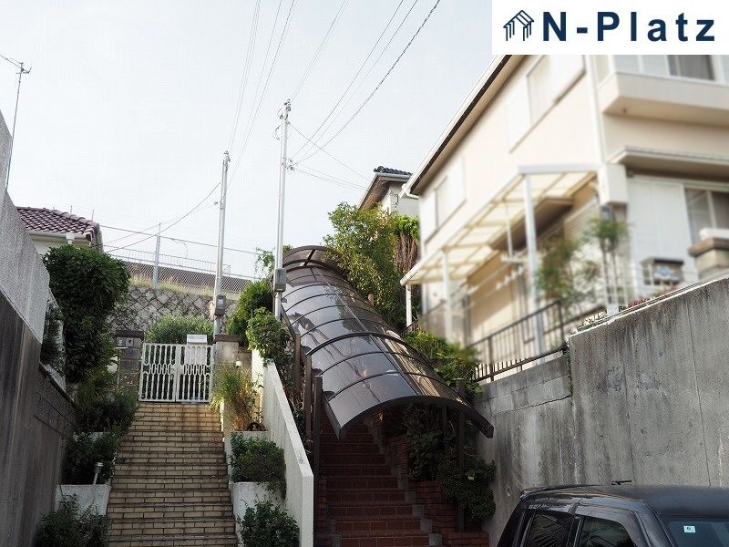 4LDK House with Akashi Bridge View in Kobe's Tarumi Ward - Thumbnail 2