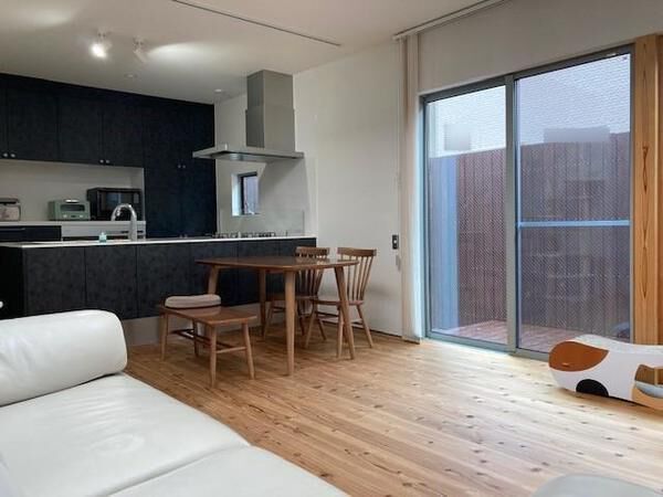 Modern 3LDK House for Sale in Higashiosaka, Osaka - Built 2019 - Thumbnail 3