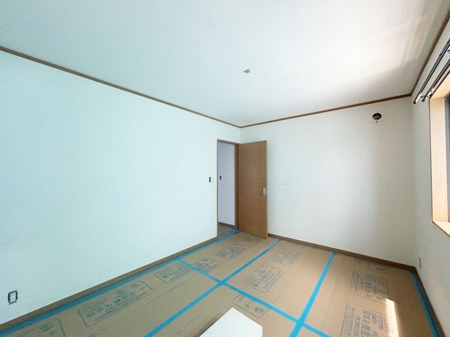 Renovated 4LDK House in Tamaki Town, Mie Prefecture - Thumbnail 3