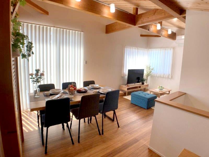Modern 3SLDK House with Panoramic Views in Kanazawa - Thumbnail 3