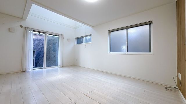 4LDK House for Sale in Ikoma, Nara - 94m2 with Garden - Thumbnail 3
