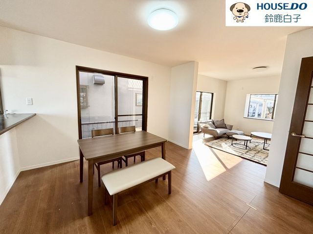 Renovated 4LDK House for Sale in Suzuka, Mie Prefecture - Thumbnail 3