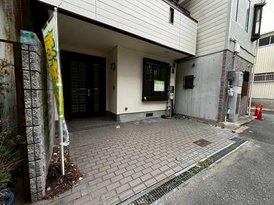 5LDK House for Sale in Suminoe-ku, Osaka - 162.69m², Renovated 2025 — Front_door, Naniwa, Osaka