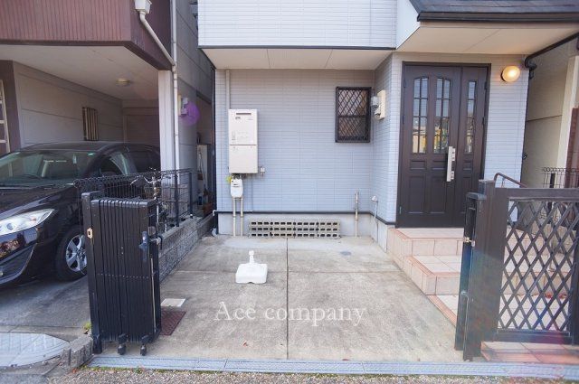 Renovated 3DK House near Yato Station, Higashiosaka - Thumbnail 3