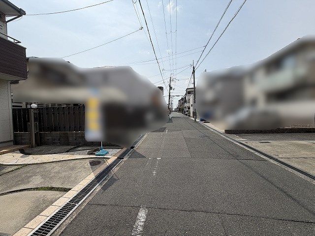 Detached House for Sale in Takatsuki, Osaka - 11 min from Tomita Station - Thumbnail 2