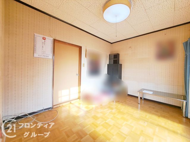 5LDK House with Garage near Tokuan Station, Higashiosaka - Thumbnail 4