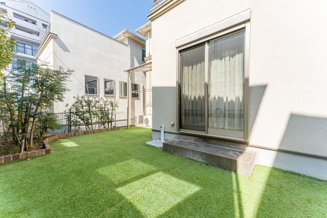 4LDK Detached House for Sale in Minoh, Osaka - Built 2015 - Thumbnail 2