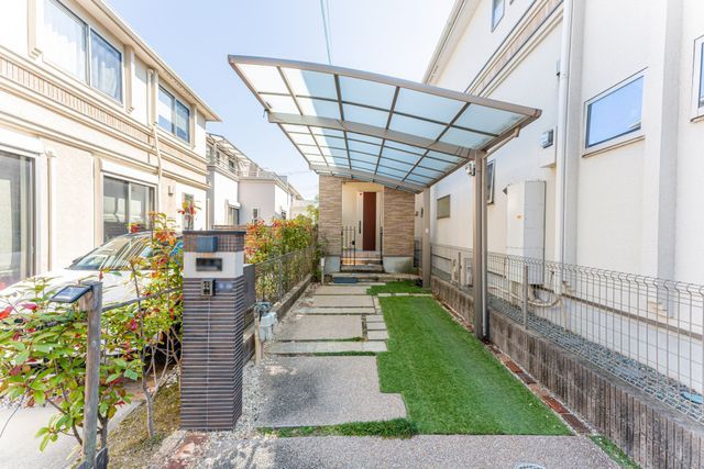 4LDK Detached House for Sale in Minoh, Osaka - Built 2015 - Thumbnail 3