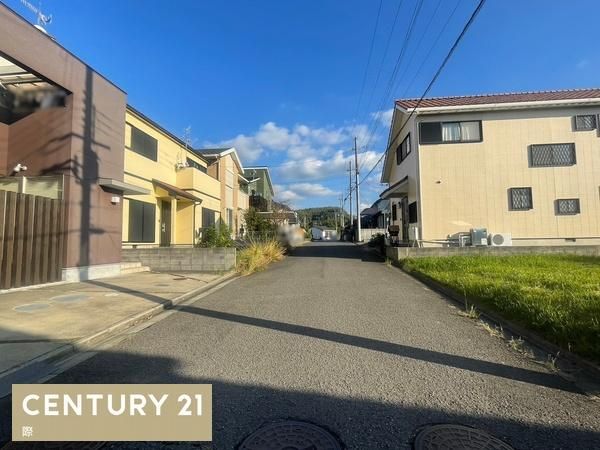 4SLDK Detached House for Sale in Kinokawa, Wakayama - Thumbnail 2