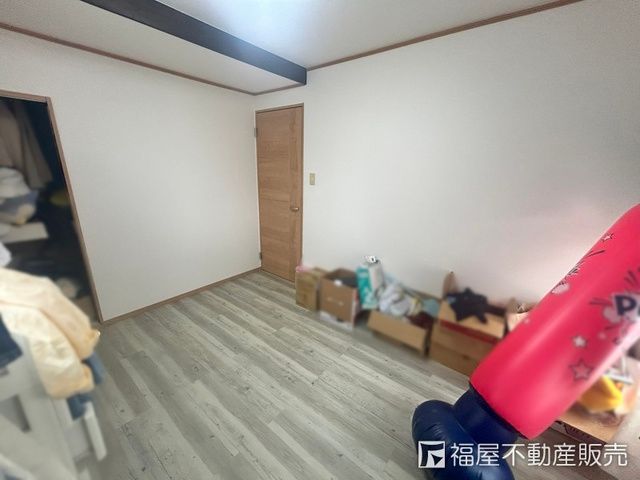 4LDK Wooden House for Sale near Osaka Sayamashi Station - Thumbnail 3