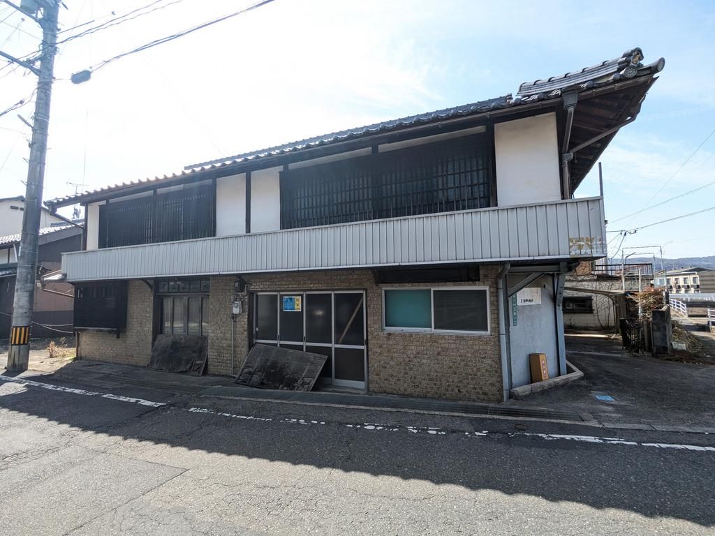 11LDK House for Sale in Tsuyama City, Okayama - Thumbnail 2