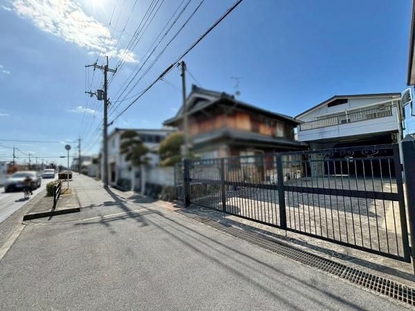 3LDK House for Sale in Yao City, Osaka - 208 sqm - Thumbnail 2
