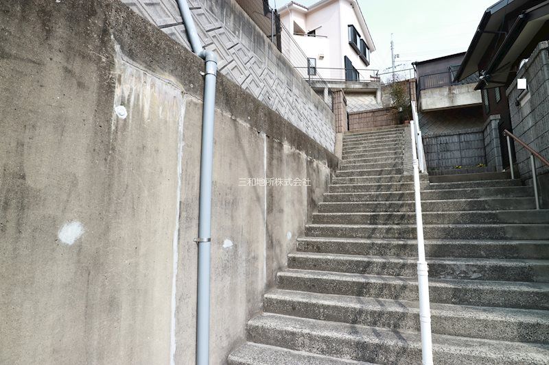 Renovated 4LDK House in Nagafu, Shimonoseki | Panoramic Views - Thumbnail 2