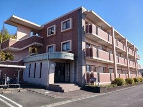 2LDK Apartment for Rent in Higashi Ward, Kumamoto City - Thumbnail 4