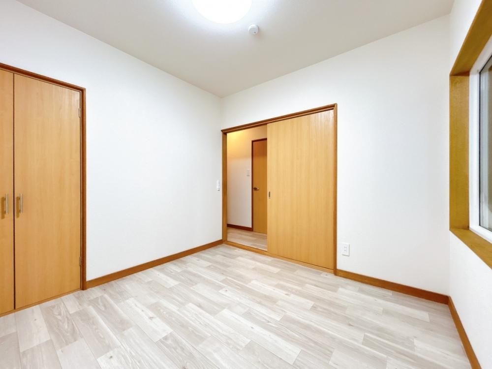 Renovated 4LDK House in Wakkanai, Hokkaido for Sale - Thumbnail 4