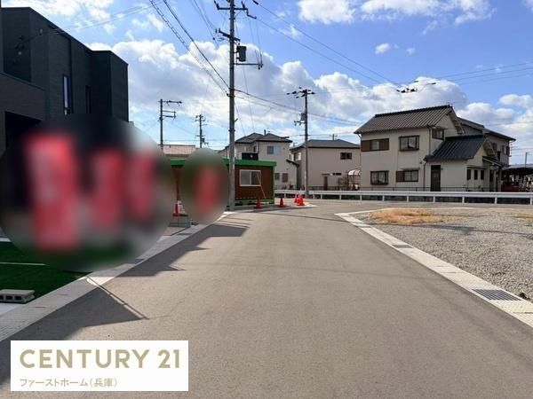 4LDK New Build House for Sale in Himeji, Hyogo - Thumbnail 2