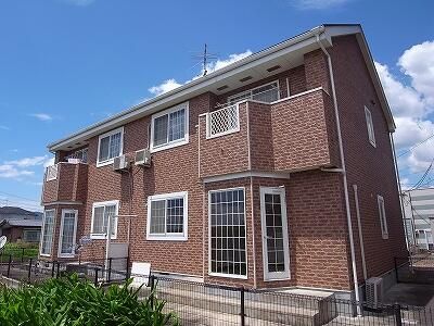 2LDK Apartment for Rent in Nishi-ku, Kumamoto City - Thumbnail 2