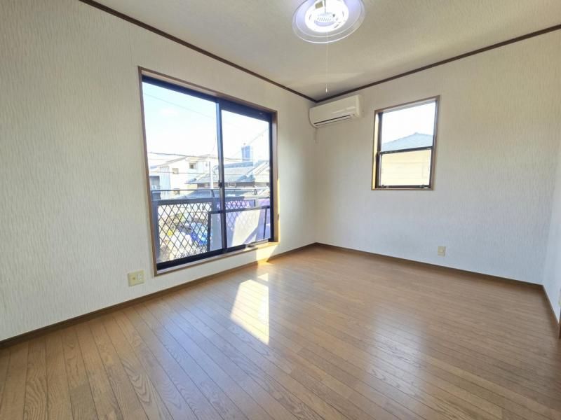 3DK Detached House for Sale in Kadoma, Osaka - Near Dainichi Station - Thumbnail 4