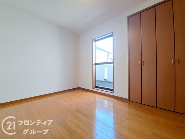 Renovated 3LDK House for Sale in Fushimi-ku, Kyoto - Thumbnail 4