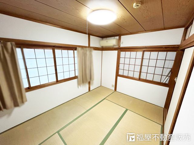 4DK Family Home for Sale in Yamashina-ku, Kyoto - Thumbnail 2