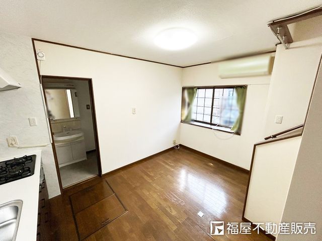 4DK Family Home for Sale in Yamashina-ku, Kyoto - Thumbnail 3