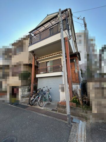 5DK Detached House for Sale in Higashiosaka, Osaka - Thumbnail 2