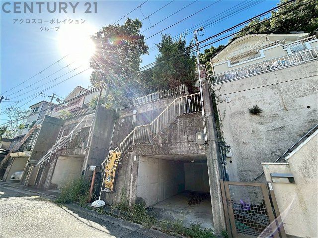 4LDK Detached House in Kobe Nada Ward | 880万円 | Near Rokko Station - Thumbnail 3