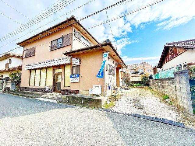 Renovated 5LDK House with Parking in Nara City - Thumbnail 2