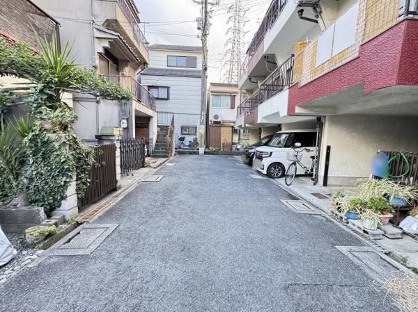 3DK House for Sale in Kadoma City, Osaka - 12 Min Walk to Station - Thumbnail 4