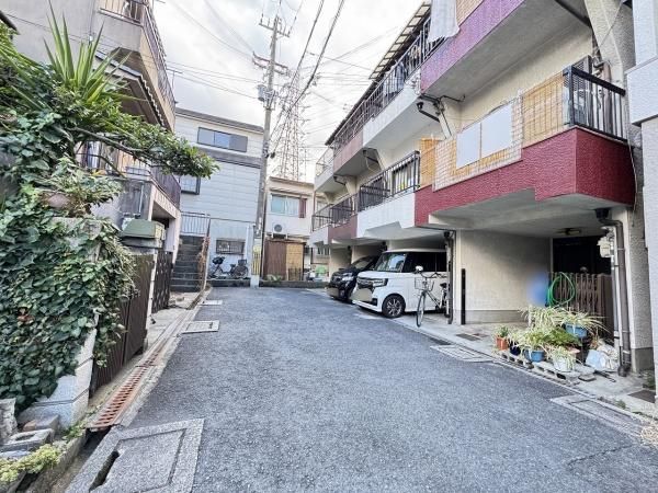 3DK House for Sale in Kadoma City, Osaka - 12 Min Walk to Station - Thumbnail 3