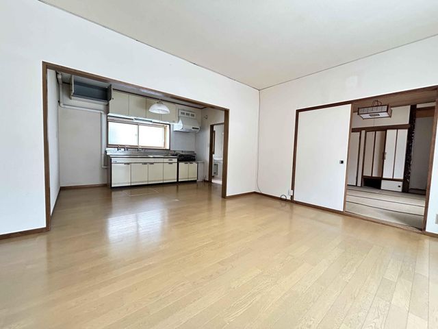5LDK Detached House with Parking in Kitahiroshima, Hokkaido - Thumbnail 2