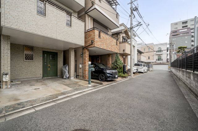 3SLDK Steel House in Abeno, Osaka | 93.72㎡ with Loft & Parking - Thumbnail 2