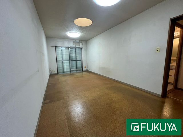 Garden House Iwaoka: 3LDK Terrace House for Sale in Kobe - Thumbnail 2