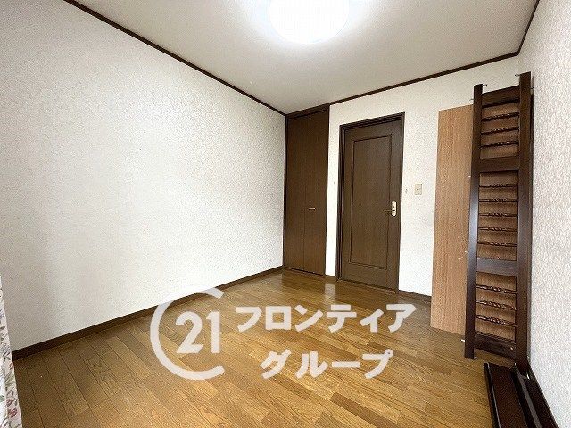 4LDK Detached House for Sale in Neyagawa, Osaka - Thumbnail 4