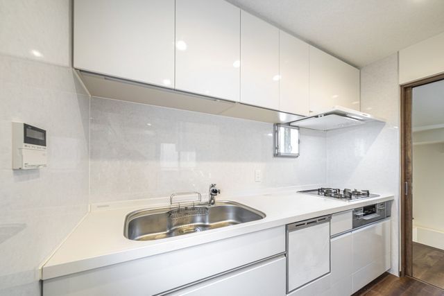 3DK House for Sale in Kobe Higashinada - 7 Min Walk to Kounan-yamate Stn - Thumbnail 4