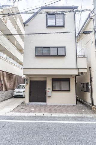 3DK House for Sale in Kobe Higashinada - 7 Min Walk to Kounan-yamate Stn - Image 1