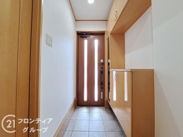 Renovated 4LDK House for Sale in Itami, Hyogo | Spacious Family Home - Thumbnail 3