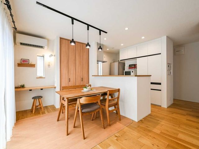 4SLDK House for Sale in Toyonaka, Osaka - 114sqm New Build - Thumbnail 2