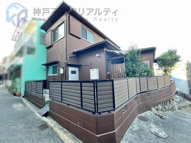 Renovated 4DK Corner Lot House for Sale in Kobe's Hyogo Ward - Thumbnail 2