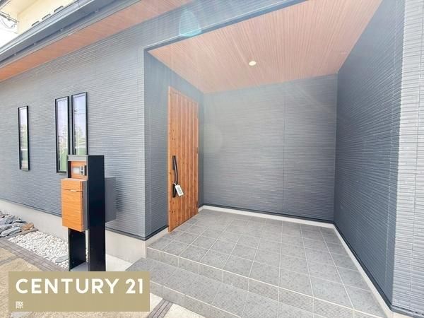 Modern 3SLDK House Near Kainan Station in Wakayama - Thumbnail 2