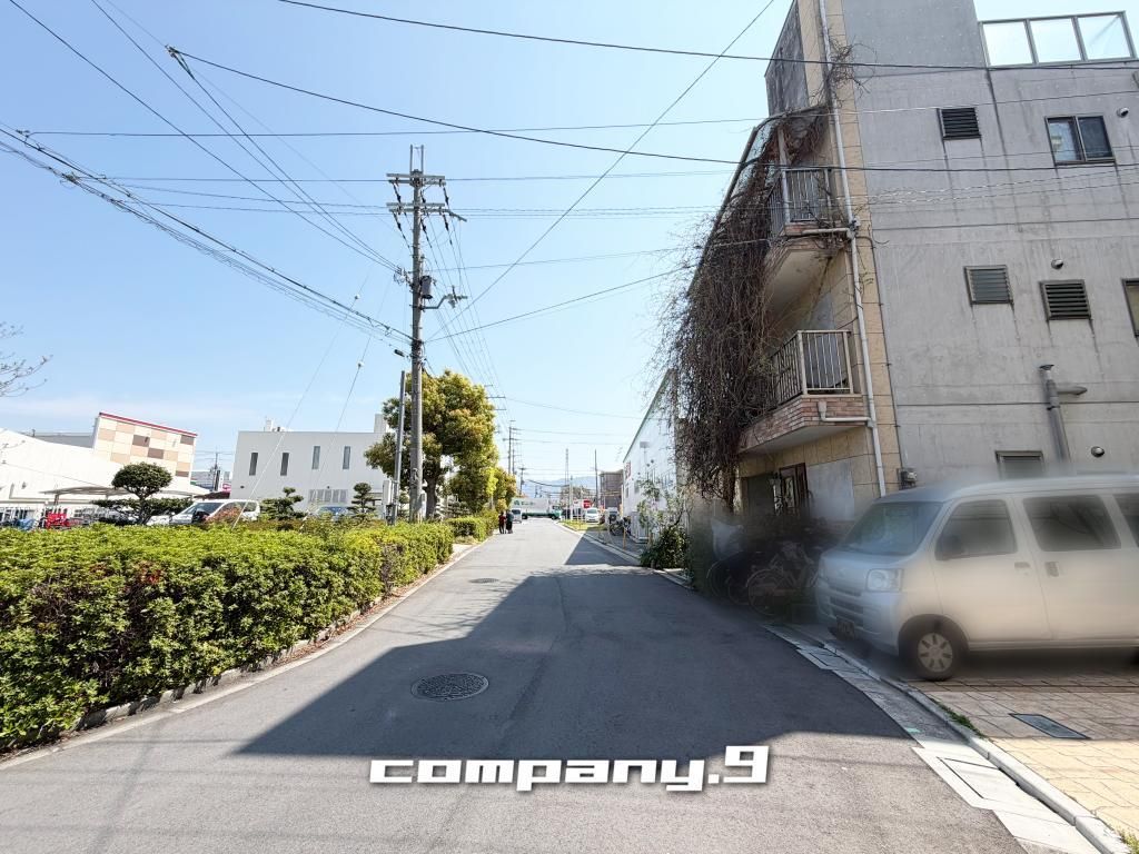 Renovated 4LDK House with Sky Balcony in Kadoma, Osaka - Image 1