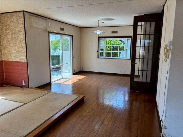 3LDK Detached House for Sale in Hannan, Osaka - Thumbnail 3