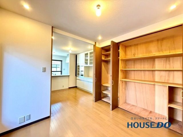 4LDK Detached House for Sale in Minami Ward, Kyoto - Thumbnail 2