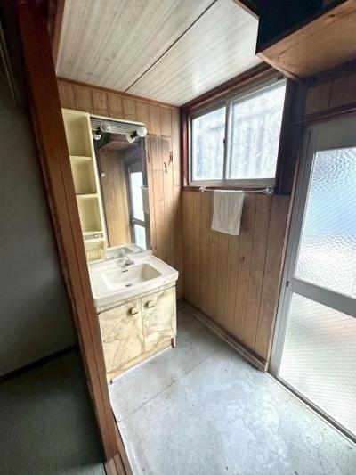 3K Terrace House for Sale in Hirano, Osaka - 19.20 sqm - 4.98 million yen — Bathroom, Hirano, Osaka