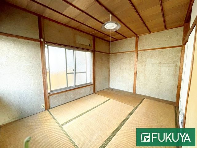 3DK Wooden House for Sale in Katano, Osaka - 13 min walk to Tsuda Station - Thumbnail 4