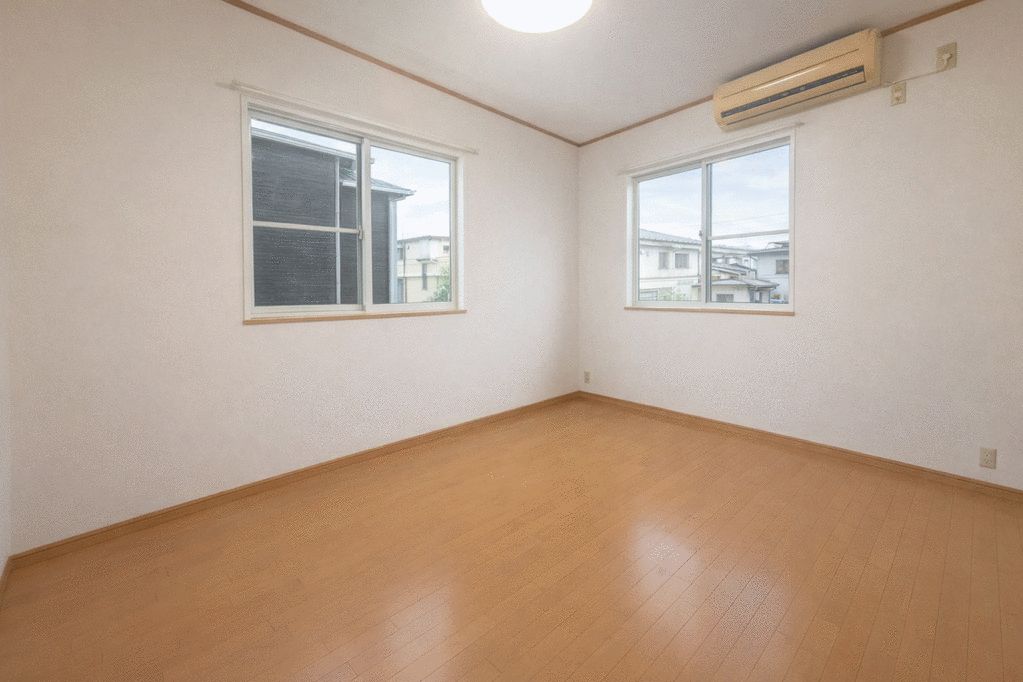 3LDK Family Home with Loft Near Kashiwara Station, Osaka - Thumbnail 3