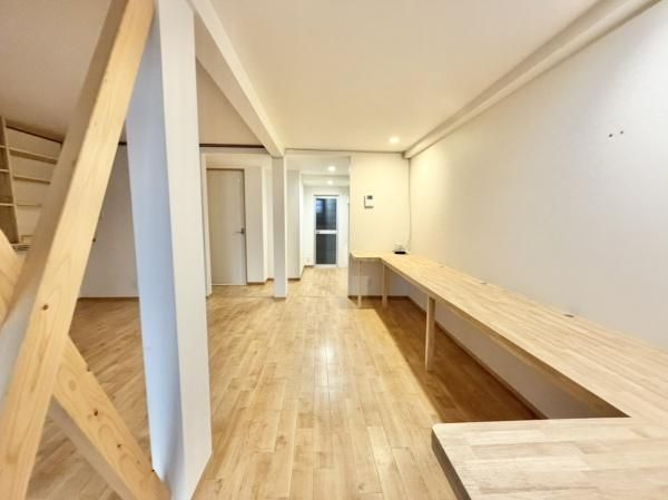 2LDK Renovated House Near Teradacho Station in Ikuno-ku, Osaka - Thumbnail 3